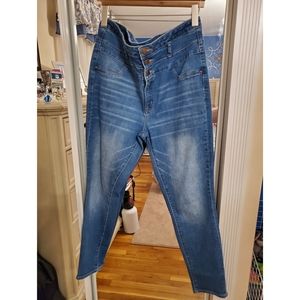 Refuge High Waisted Jeans